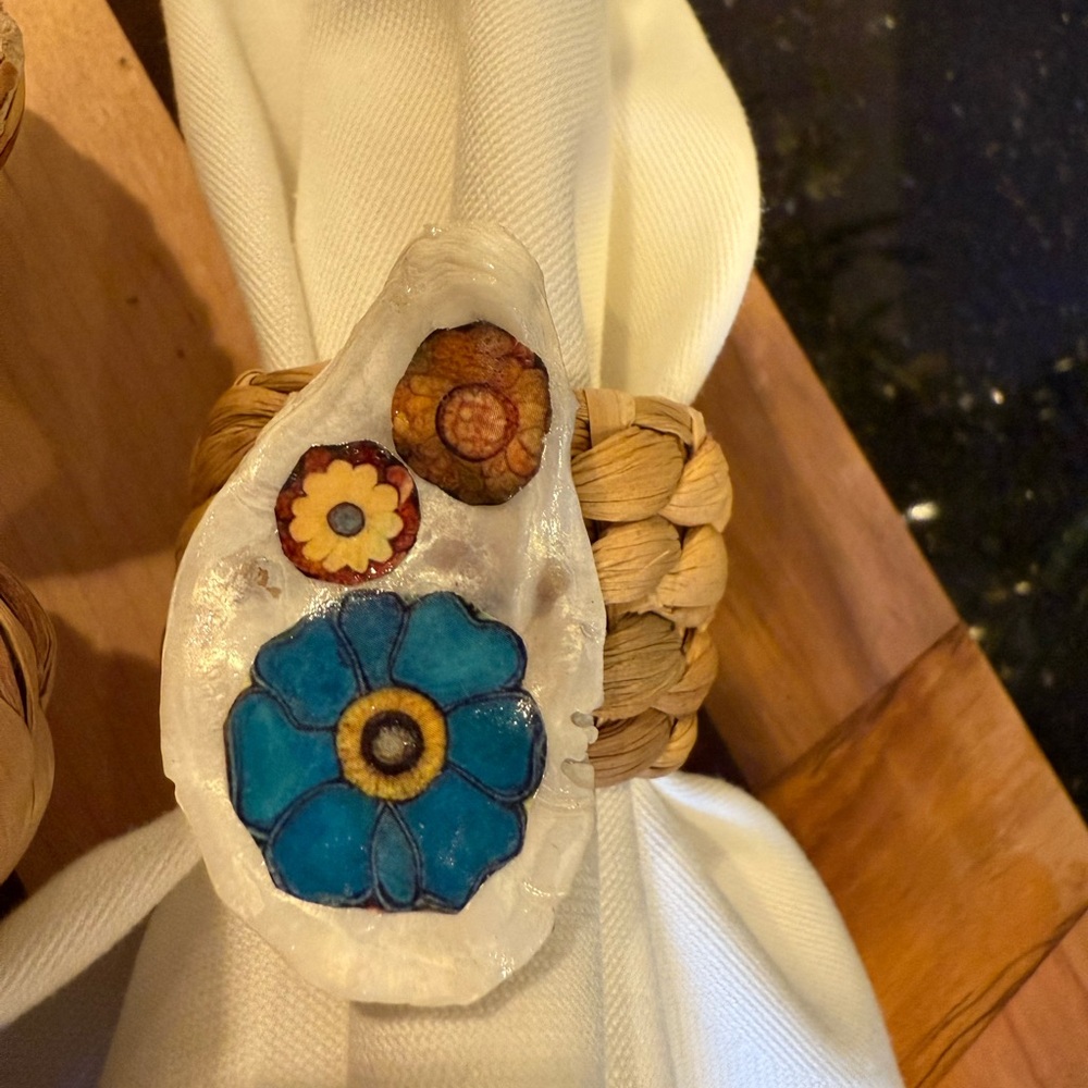 Set of 4 Handcrafted Oyster Shell Floral Napkin Rings